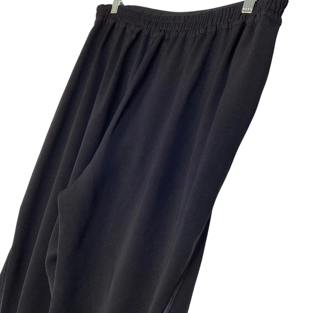 Vince Womens Black Crepe Satin Trim Trousers Tapered Pants Size M Luxury EUC